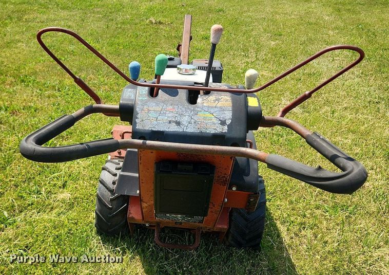 image for item LX9644 1999 Ditch Witch 1030  trencher