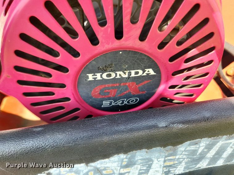 image for item LX9644 1999 Ditch Witch 1030  trencher