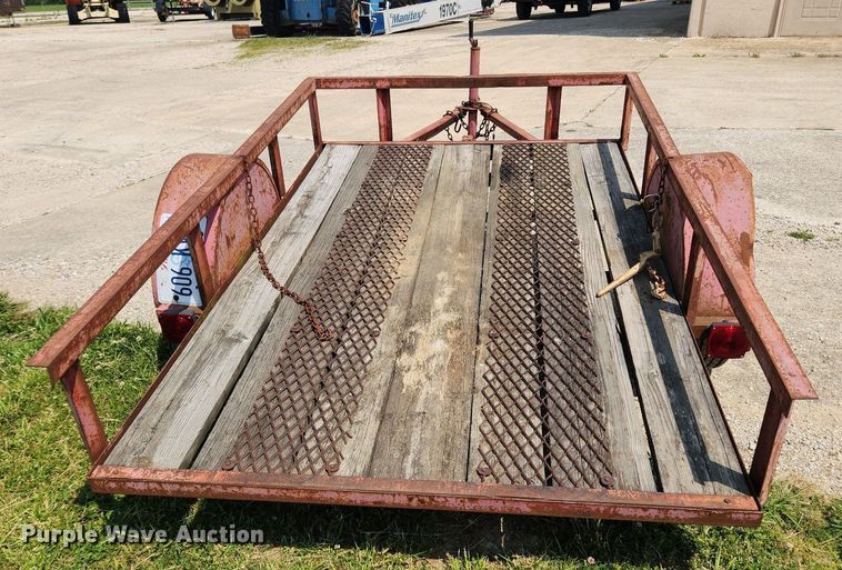 image for item LX9644 1999 Ditch Witch 1030  trencher