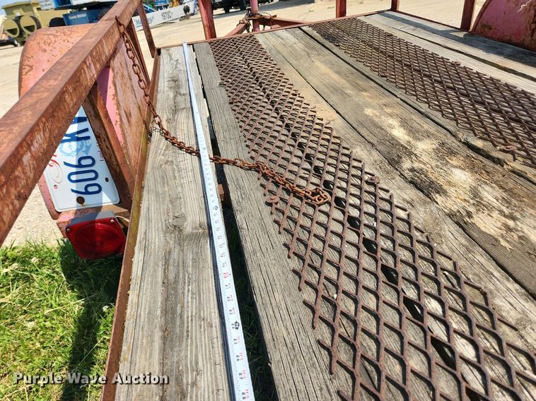 image for item LX9644 1999 Ditch Witch 1030  trencher