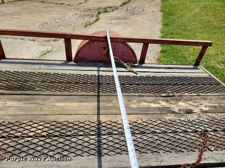 image for item LX9644 1999 Ditch Witch 1030  trencher