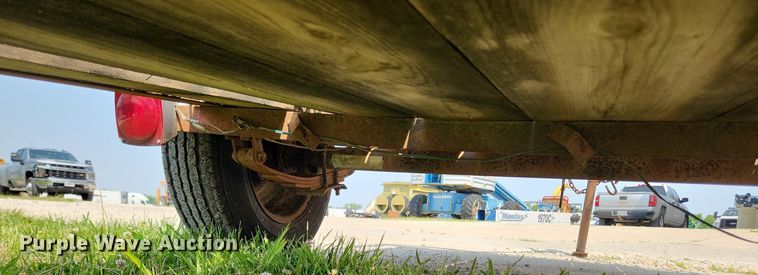 image for item LX9644 1999 Ditch Witch 1030  trencher