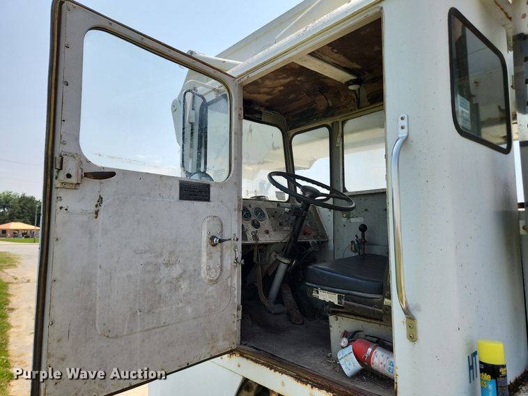 image for item LX9645 FWD 66-18CC  boom lift truck