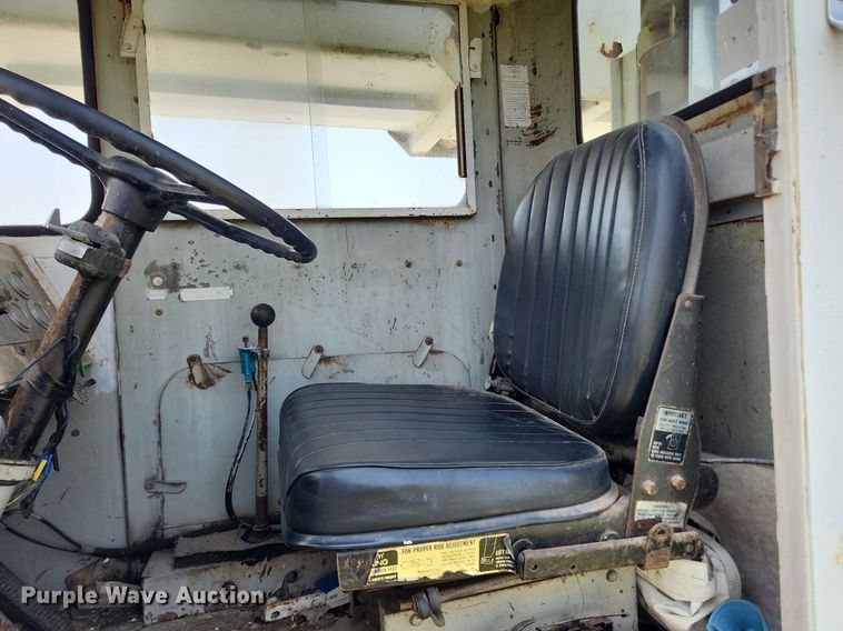 image for item LX9645 FWD 66-18CC  boom lift truck