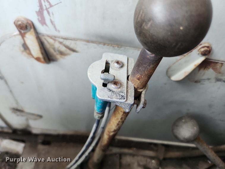 image for item LX9645 FWD 66-18CC  boom lift truck