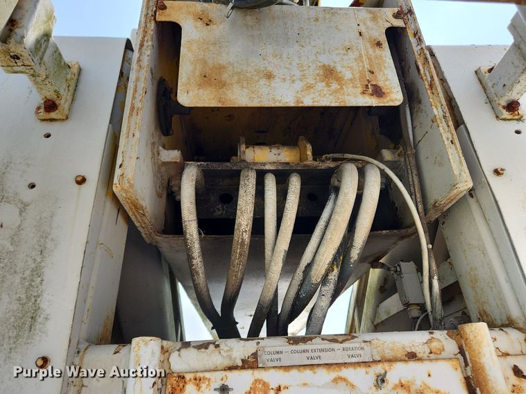 image for item LX9645 FWD 66-18CC  boom lift truck