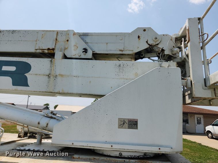 image for item LX9645 FWD 66-18CC  boom lift truck