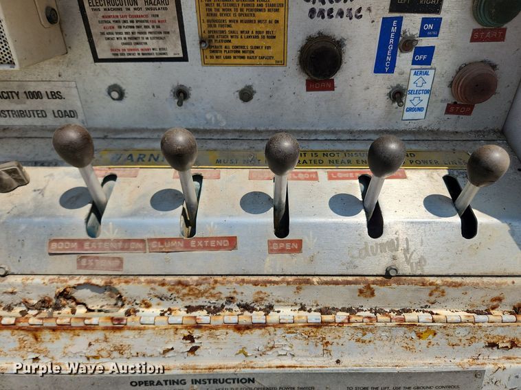 image for item LX9645 FWD 66-18CC  boom lift truck