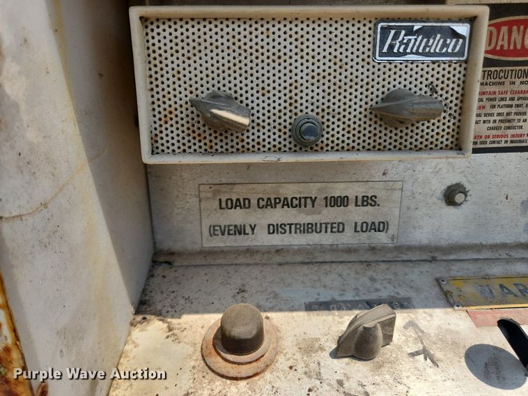 image for item LX9645 FWD 66-18CC  boom lift truck