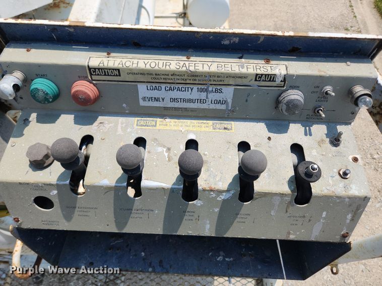 image for item LX9645 FWD 66-18CC  boom lift truck