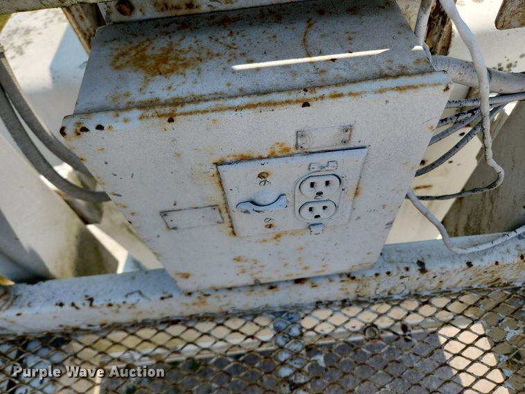 image for item LX9645 FWD 66-18CC  boom lift truck