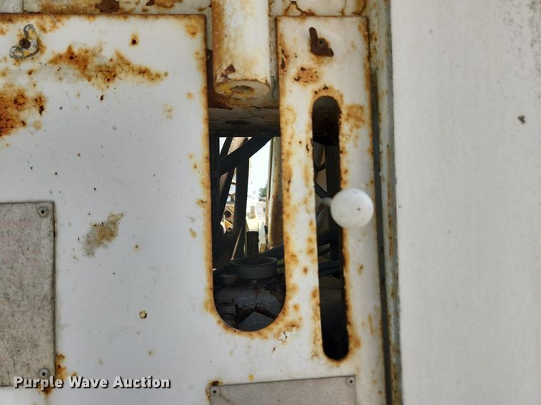 image for item LX9645 FWD 66-18CC  boom lift truck