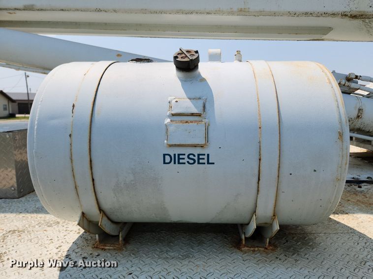 image for item LX9645 FWD 66-18CC  boom lift truck