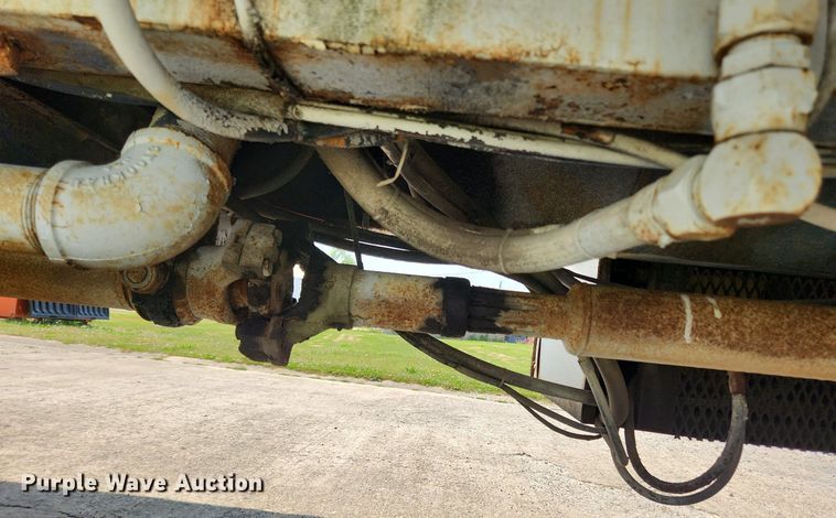 image for item LX9645 FWD 66-18CC  boom lift truck