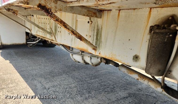 image for item LX9645 FWD 66-18CC  boom lift truck