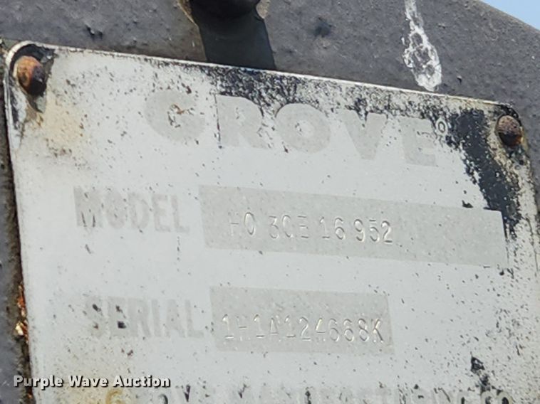 image for item LX9648 1988 Grove RT875CC  crane