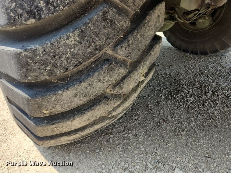 image for item LX9648 1988 Grove RT875CC  crane