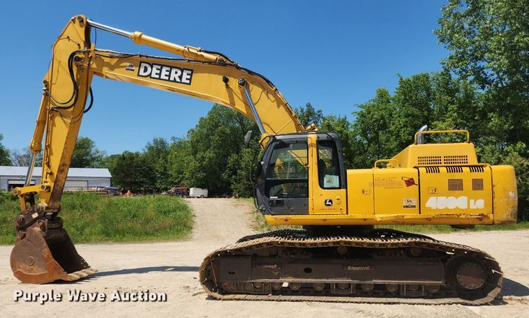 image for item LX9673 2006 John Deere 450C LC  excavator