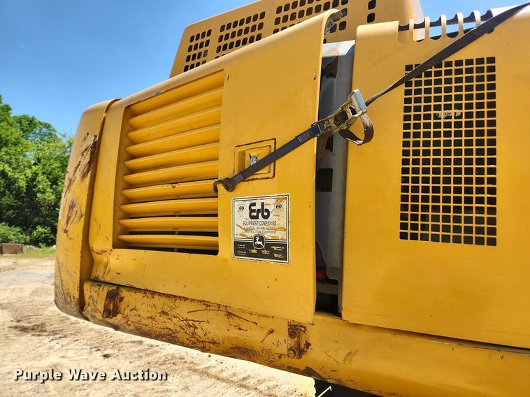 image for item LX9673 2006 John Deere 450C LC  excavator