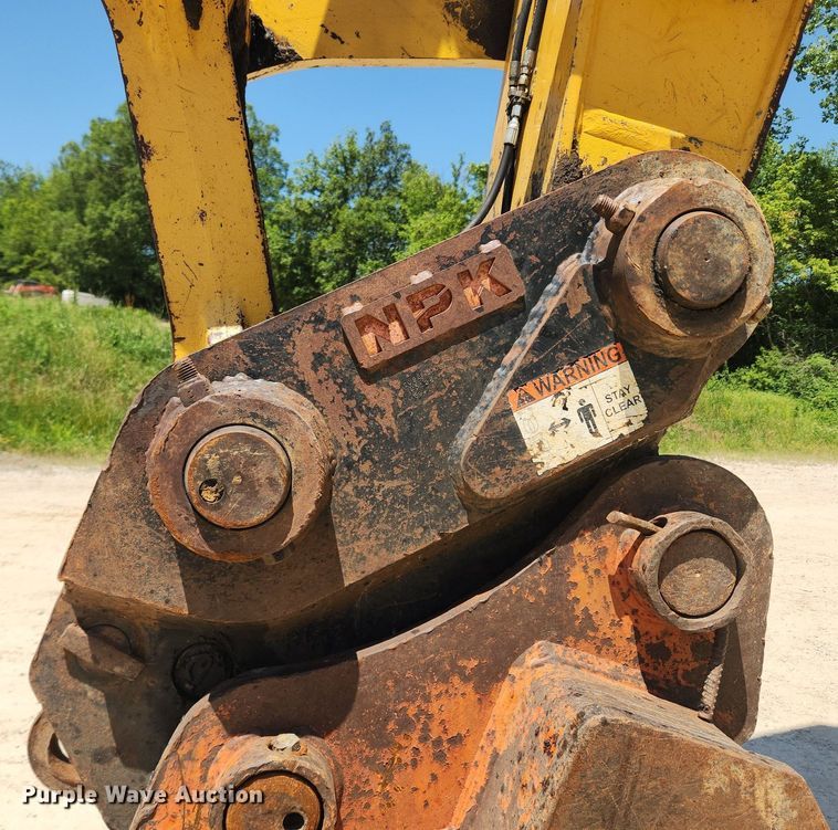 image for item LX9673 2006 John Deere 450C LC  excavator