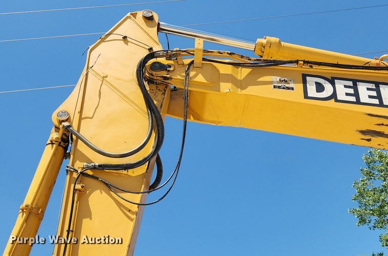 image for item LX9673 2006 John Deere 450C LC  excavator