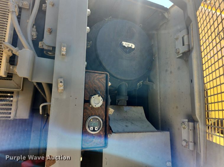 image for item LX9673 2006 John Deere 450C LC  excavator