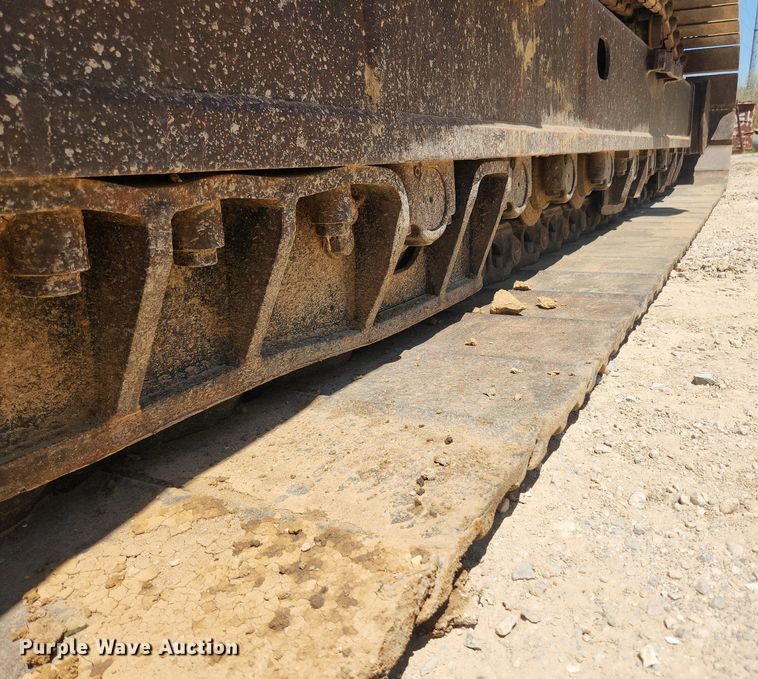 image for item LX9673 2006 John Deere 450C LC  excavator