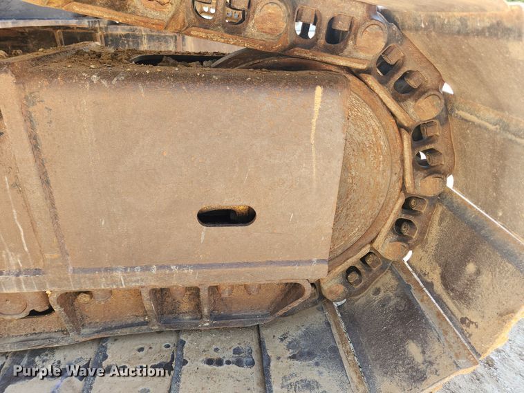 image for item LX9673 2006 John Deere 450C LC  excavator