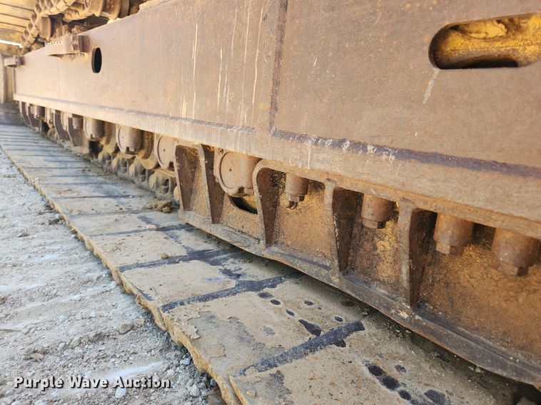 image for item LX9673 2006 John Deere 450C LC  excavator