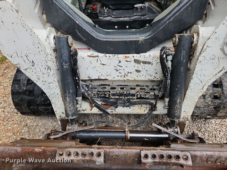 image for item LX9719 2016 Bobcat T590  tracked skid steer loader