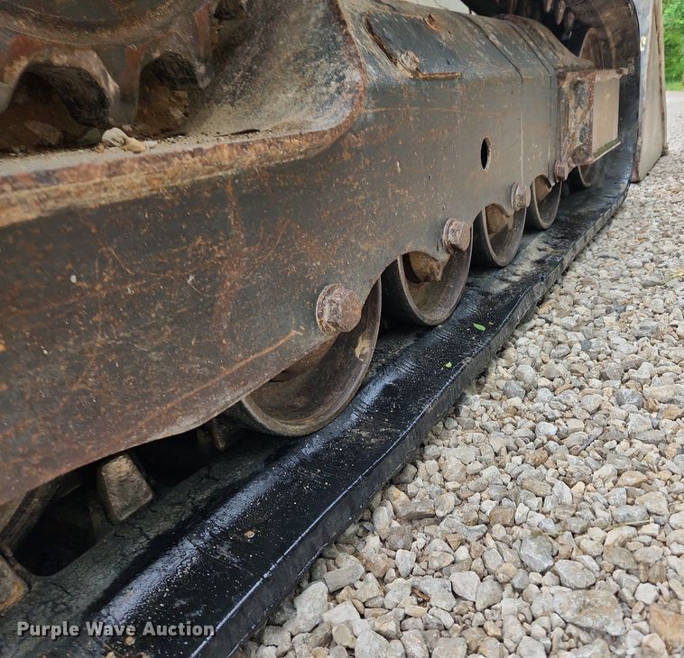 image for item LX9719 2016 Bobcat T590  tracked skid steer loader