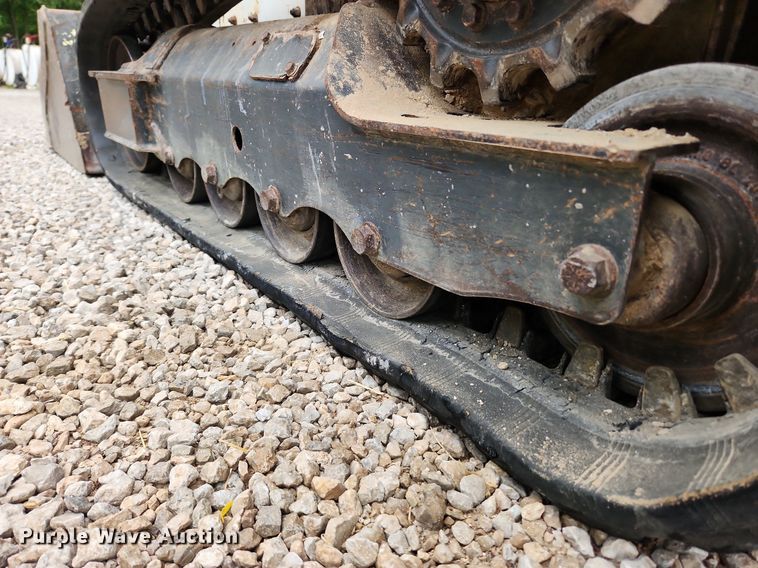 image for item LX9719 2016 Bobcat T590  tracked skid steer loader