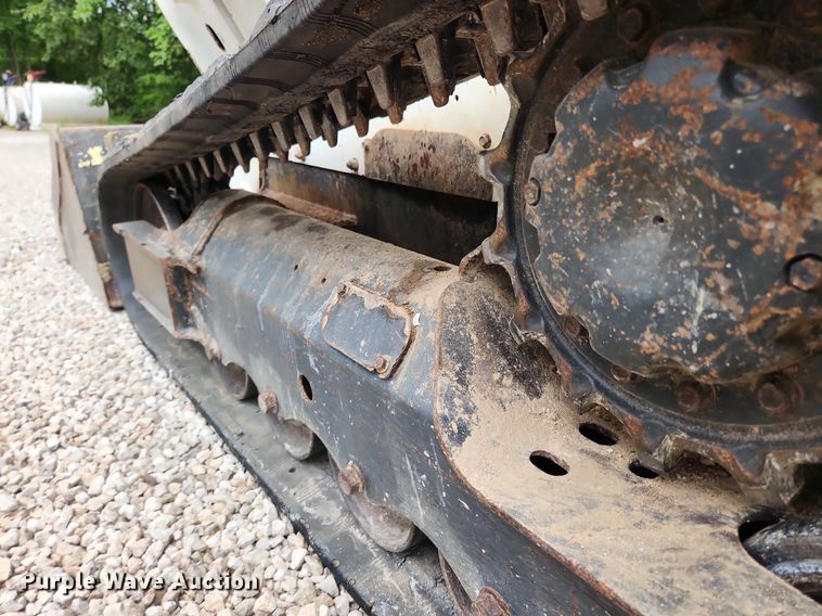 image for item LX9719 2016 Bobcat T590  tracked skid steer loader