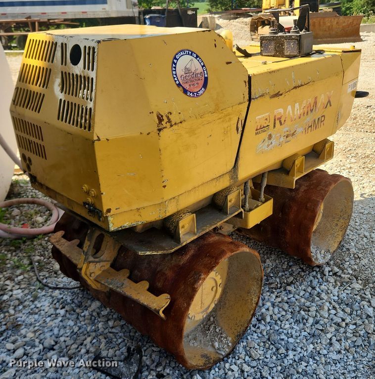 image for item LX9724 2003 Rammax P33/24HHMR  trench compactor