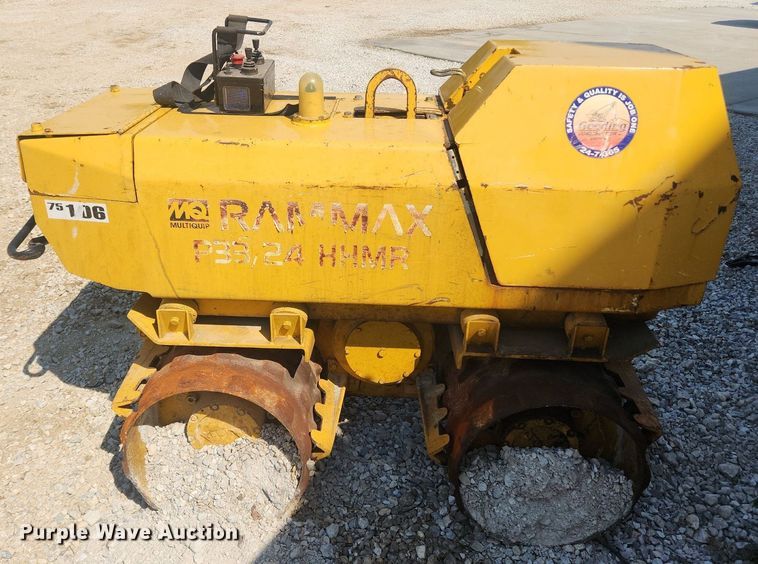 image for item LX9724 2003 Rammax P33/24HHMR  trench compactor