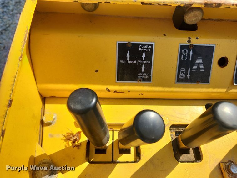 image for item LX9724 2003 Rammax P33/24HHMR  trench compactor