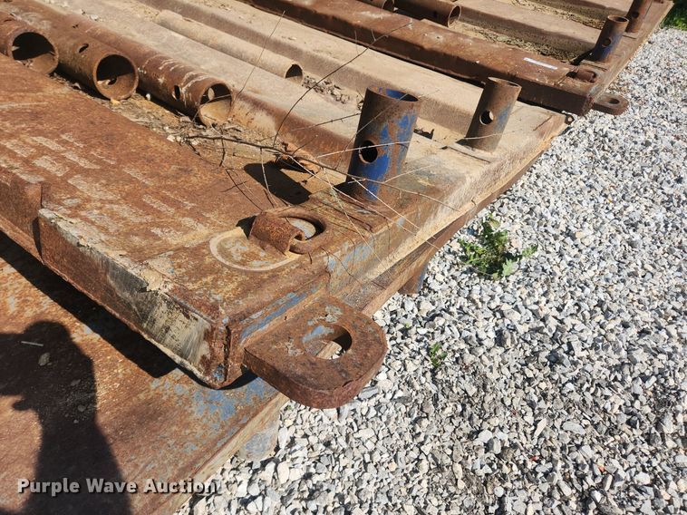 image for item LX9728 Trench box