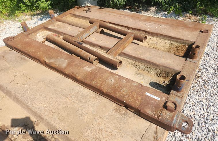 image for item LX9730 Trench box