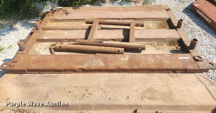 image for item LX9730 Trench box