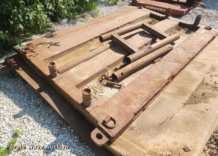 image for item LX9730 Trench box