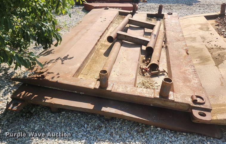 image for item LX9730 Trench box