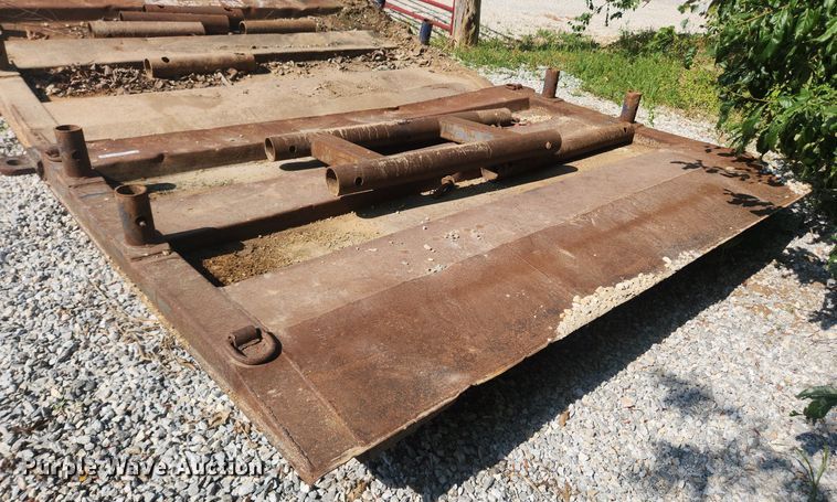 image for item LX9730 Trench box