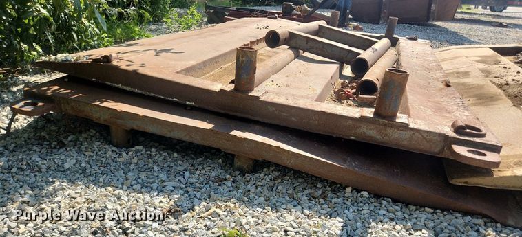 image for item LX9730 Trench box