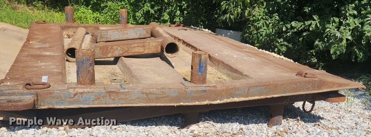 image for item LX9730 Trench box