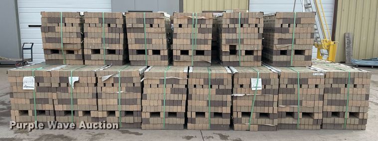 image for item LY9790 Summit Brick and Tile Company  31BL-22  bricks