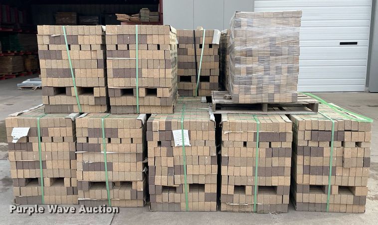 image for item LY9790 Summit Brick and Tile Company  31BL-22  bricks