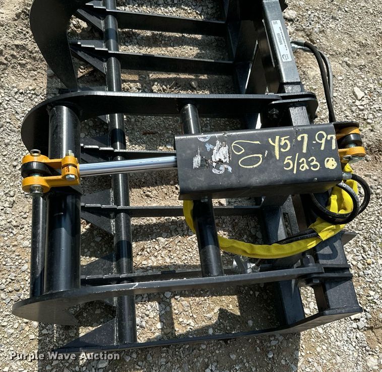 image for item MB9559 60"W skid steer grapple bucket