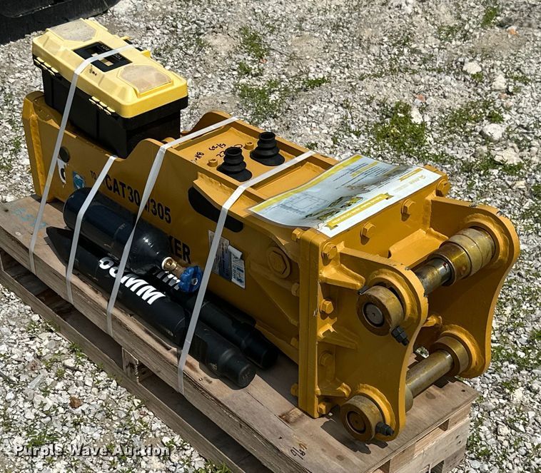 image for item MB9561 2023 Jisan JSB400  breaker