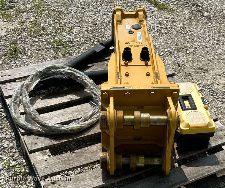 image for item MB9562 2023 Jisan JSB400  breaker