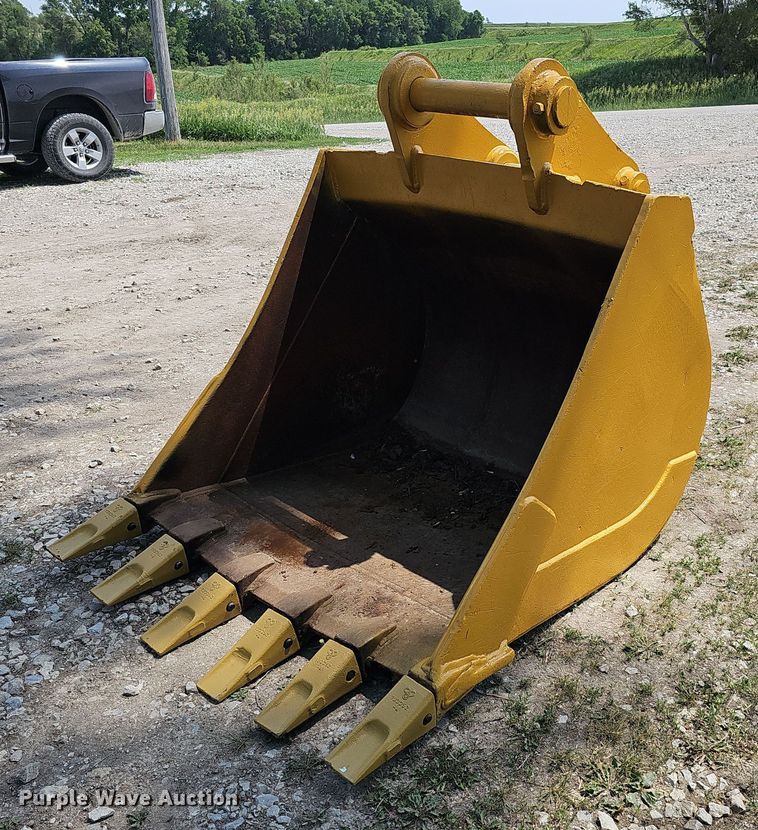 image for item MD9844 Caterpillar 330BL  excavator bucket